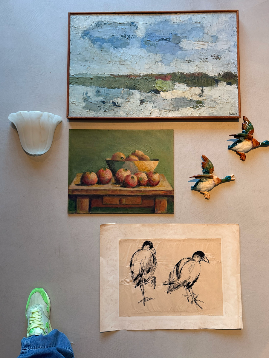Curating objects